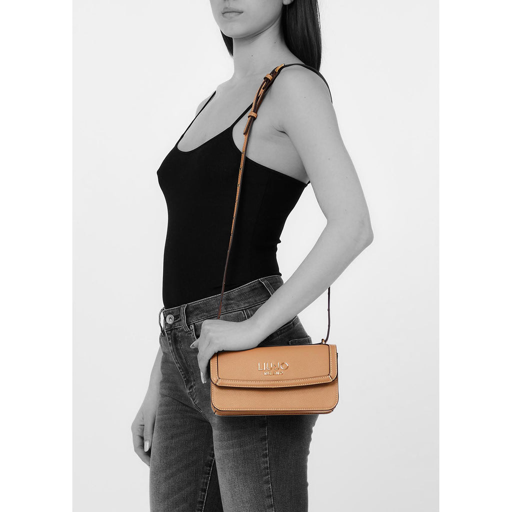 ECS Crossbody S East/West