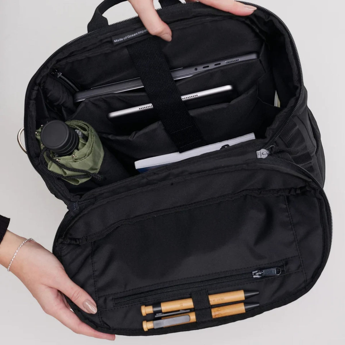 Lieblingstasche Pro Pack black backpack interior with laptop compartment, organizer pockets, and pen holders