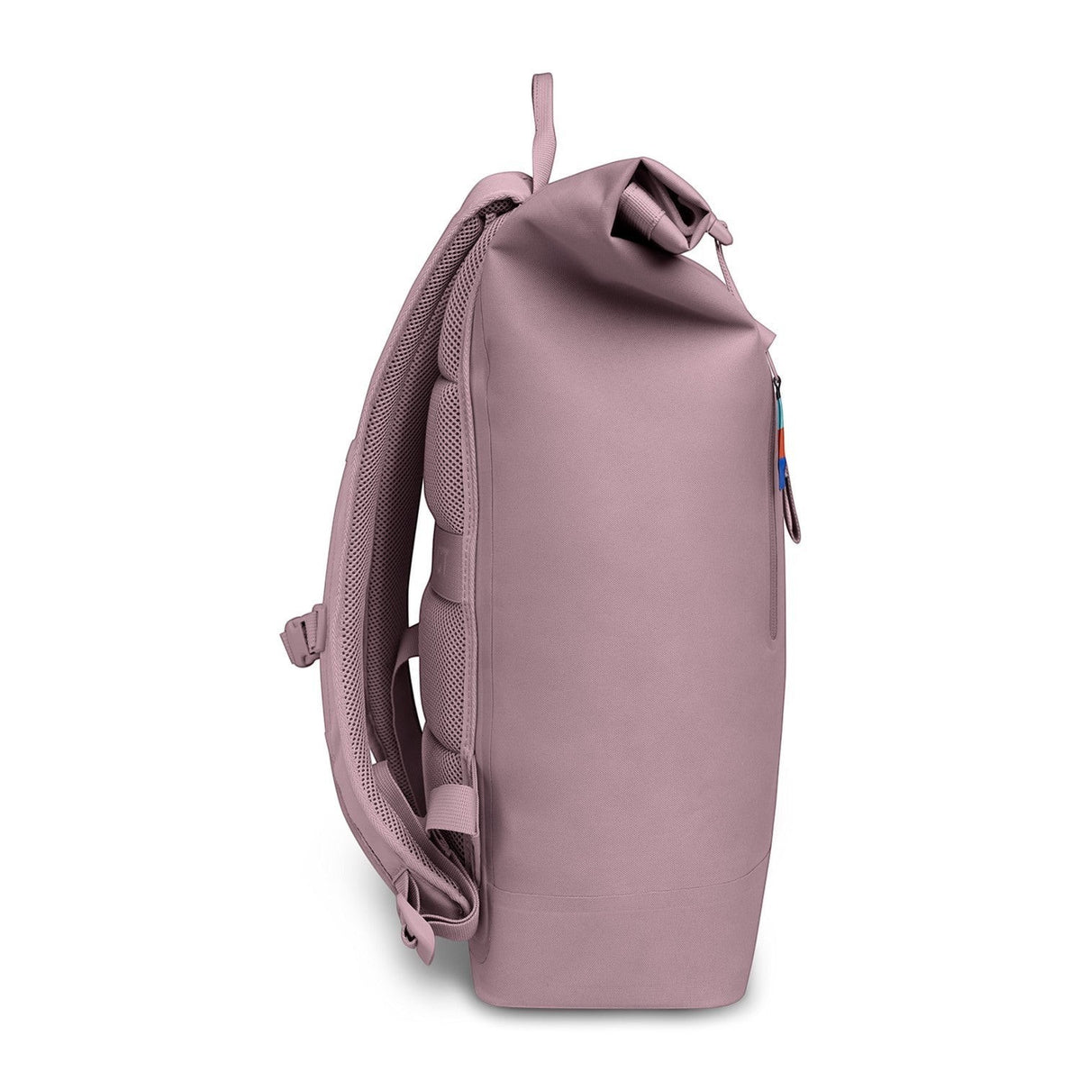 Lieblingstasche Rolltop Lite 2.0 backpack in dusty rose, with padded straps and a small colorful zipper pull.