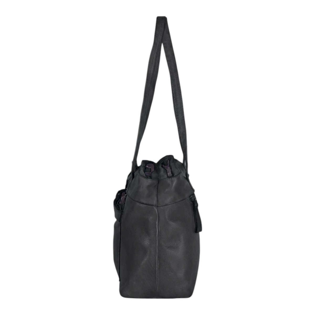 Lieblingstasche Zea-2 black leather shoulder bag with side pockets and long straps shown from the side profile